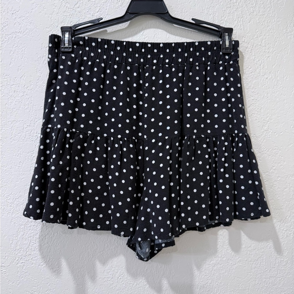 Aeropostale Black and White Polka Dot Skorts